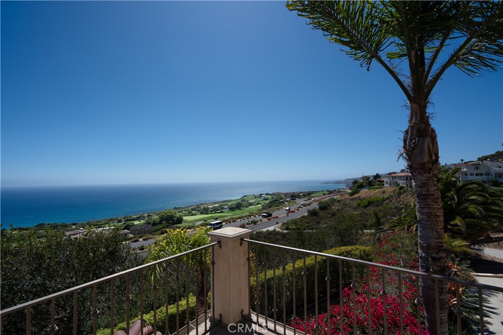 3231 Palos Verdes S