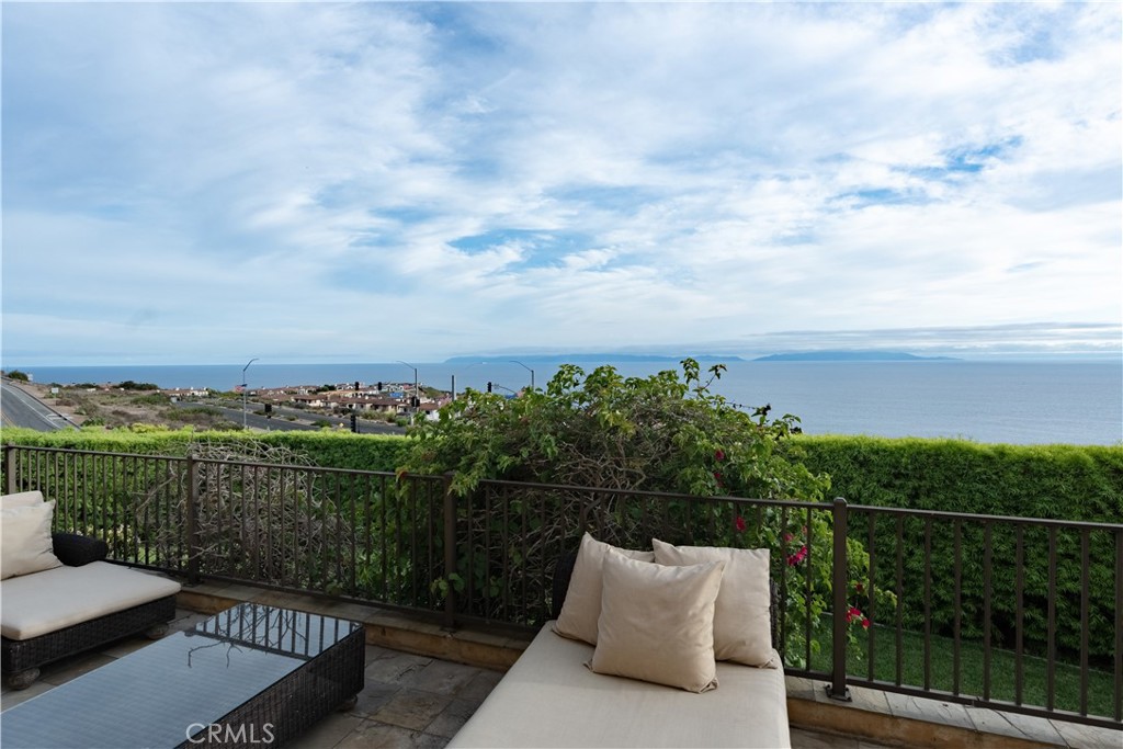 3231 Palos Verdes S