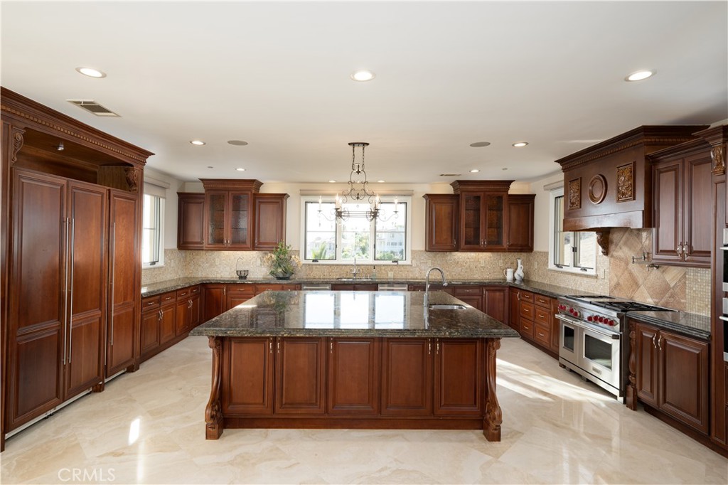 3231 Palos Verdes S
