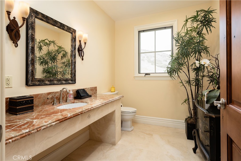 3231 Palos Verdes S