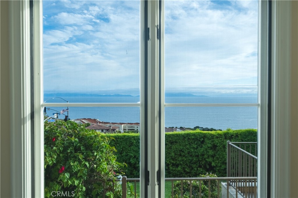 3231 Palos Verdes S