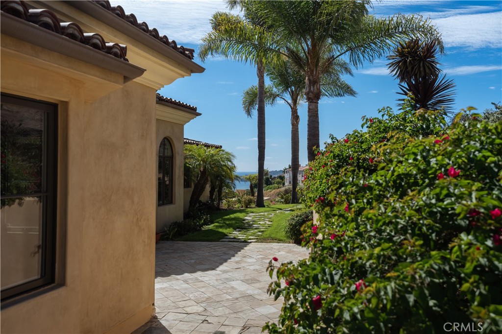 3231 Palos Verdes S
