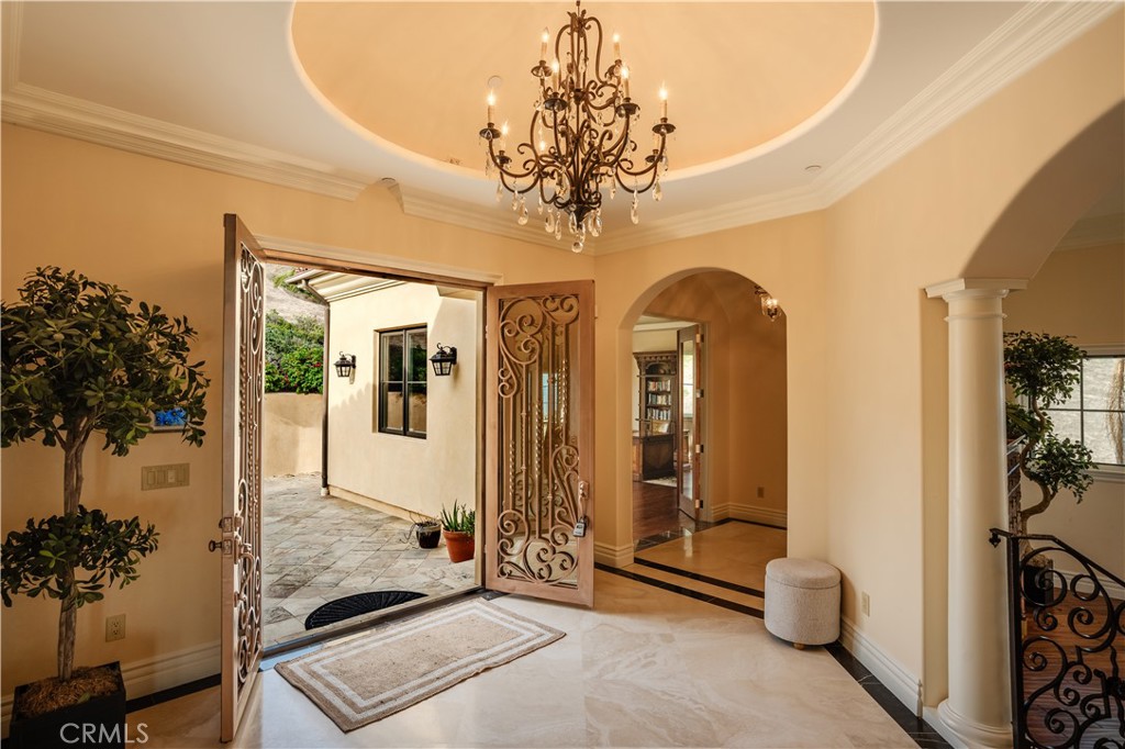 3231 Palos Verdes S