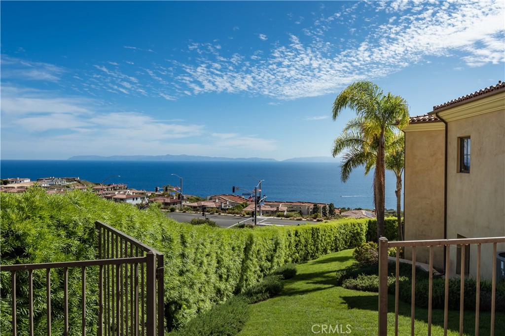3231 Palos Verdes S