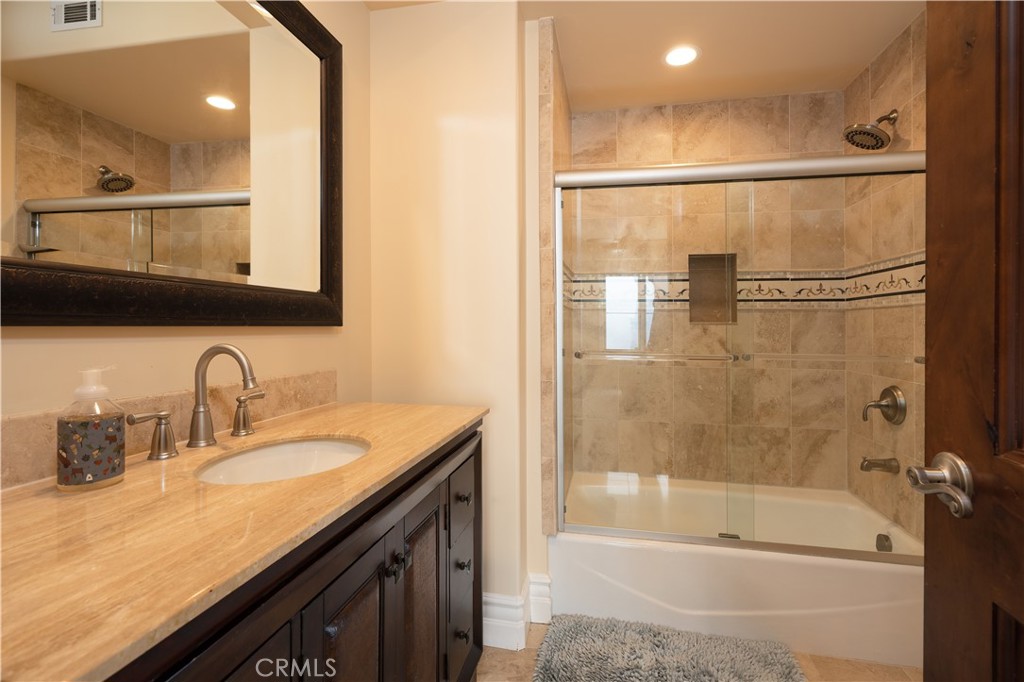 3231 Palos Verdes S