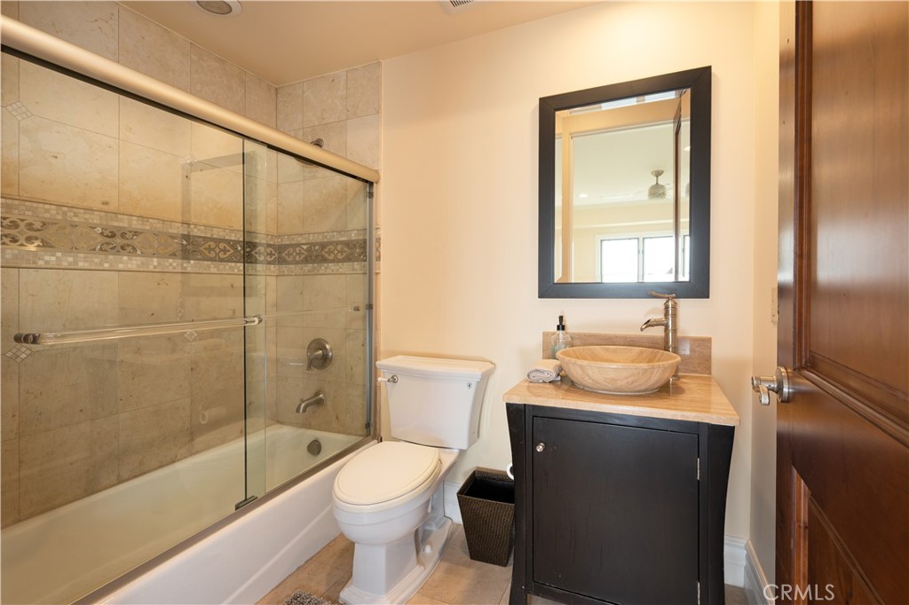 3231 Palos Verdes S