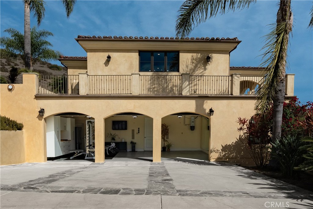 3231 Palos Verdes S