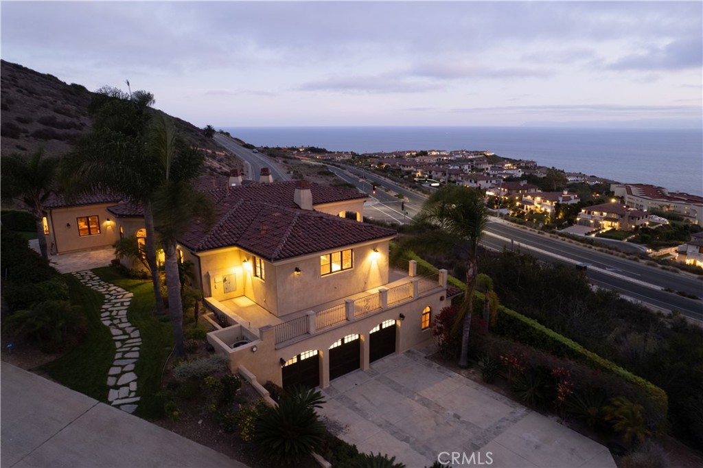 3231 Palos Verdes S