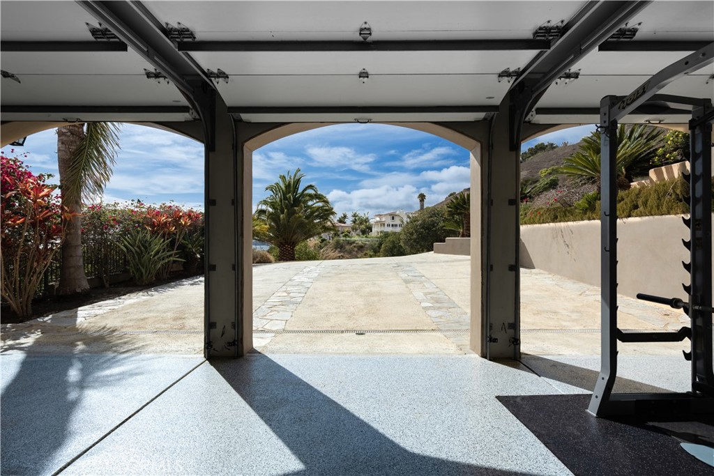 3231 Palos Verdes S