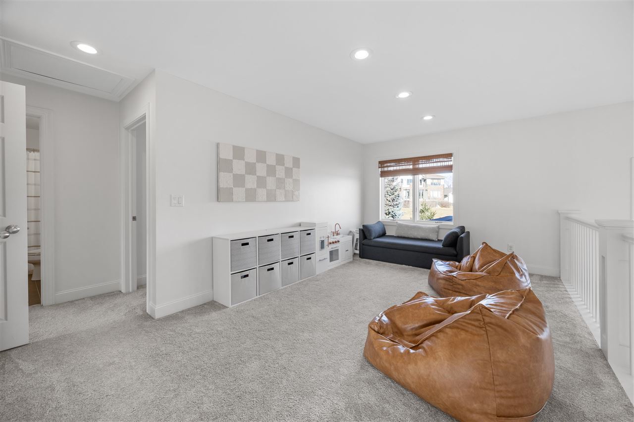 1745 Brown Deer Rdg