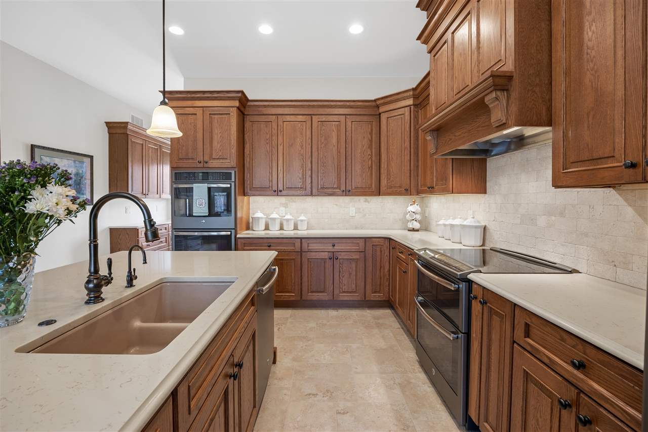 3009 Woodland Ridge Dr NE