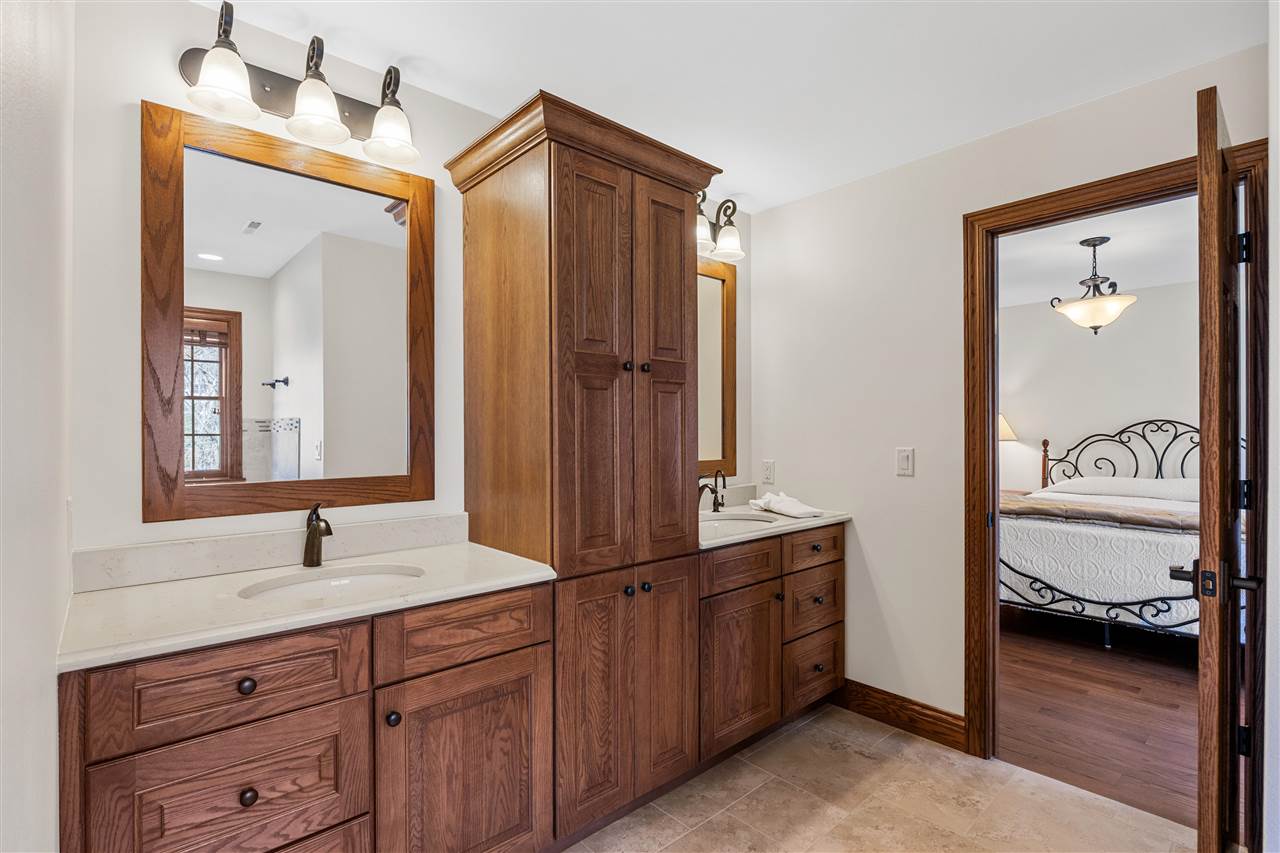 3009 Woodland Ridge Dr NE