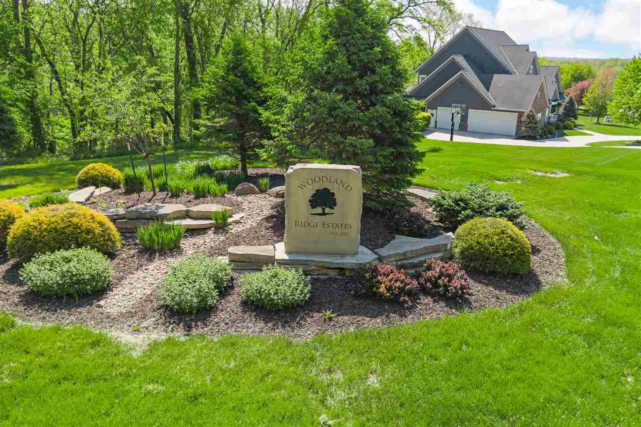 3009 Woodland Ridge Dr NE