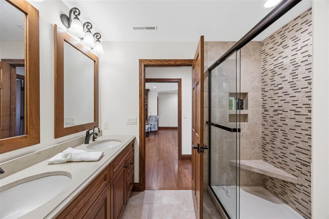 3009 Woodland Ridge Dr NE