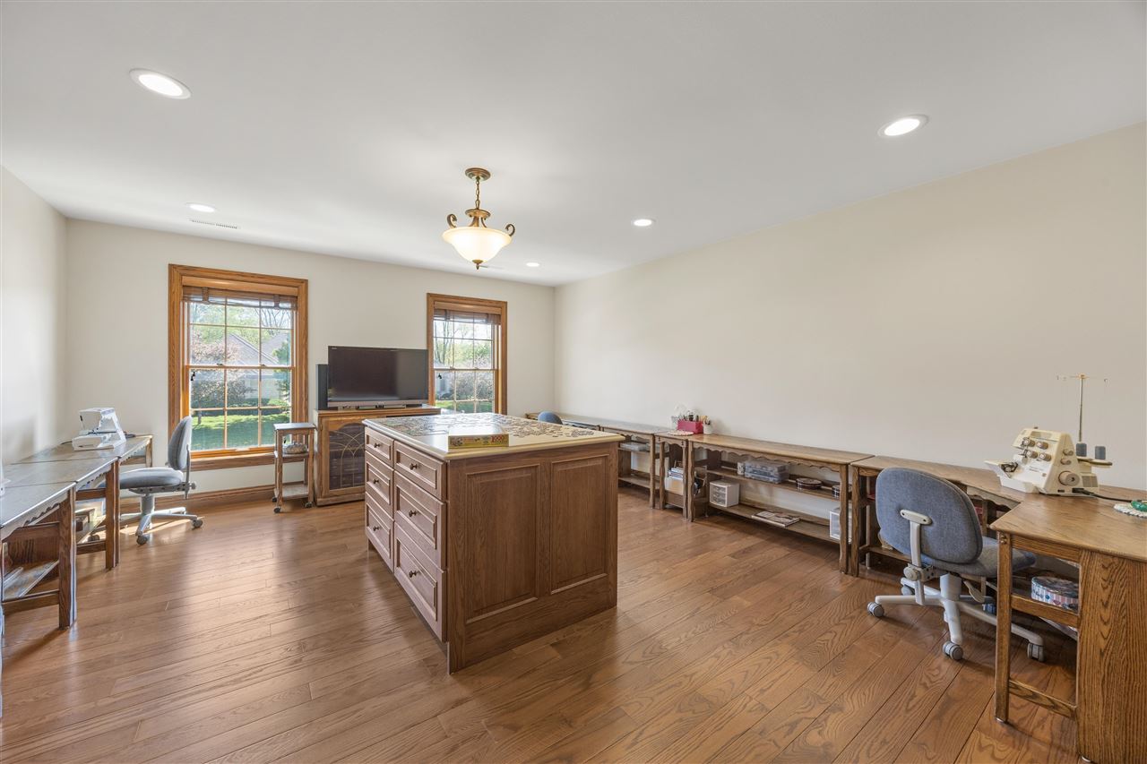 3009 Woodland Ridge Dr NE