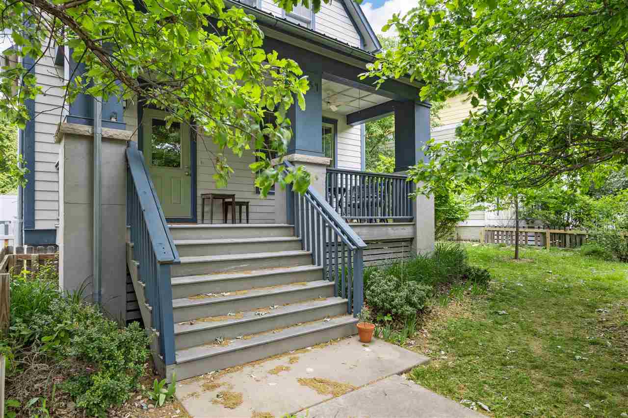 1054 Foster Rd