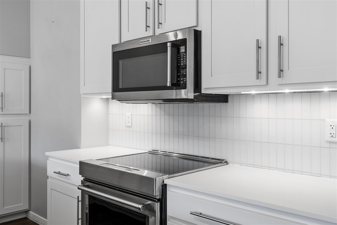 1 University Way Unit: 201