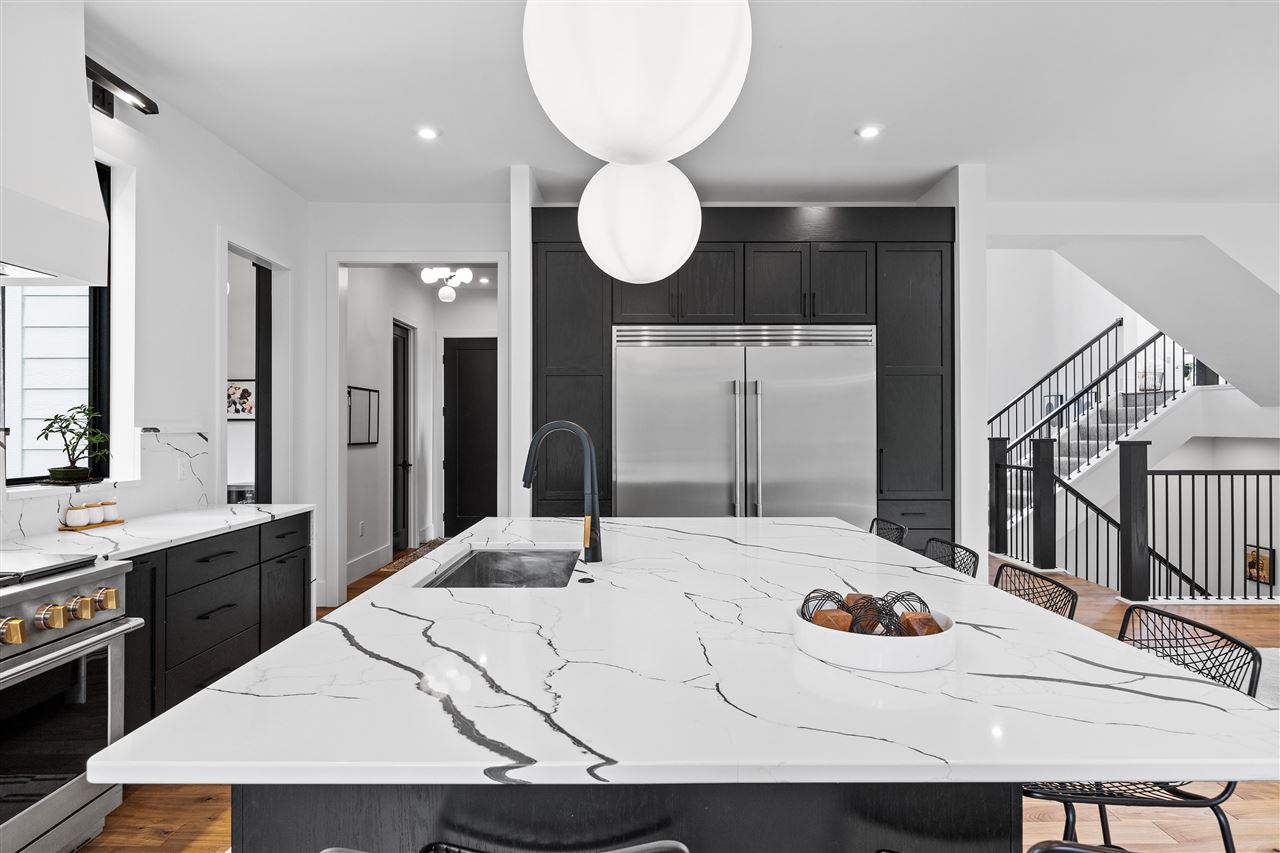 2816 Buckle Down Cir