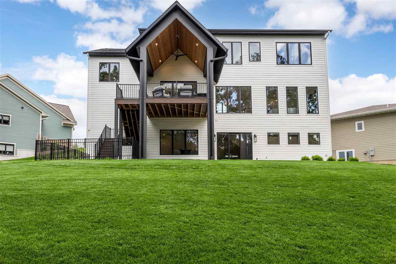 2816 Buckle Down Cir