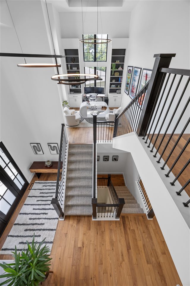 2816 Buckle Down Cir