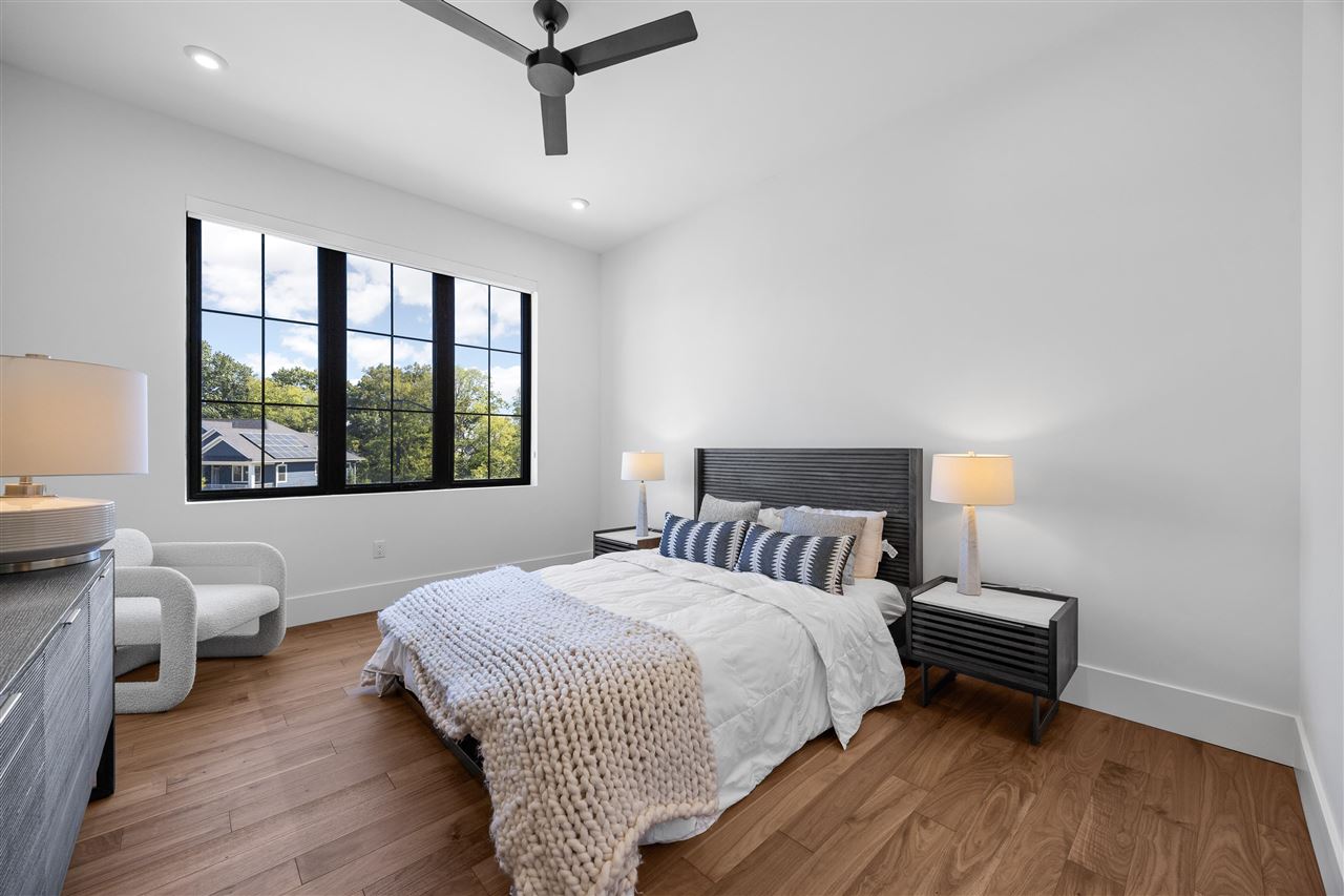 2816 Buckle Down Cir