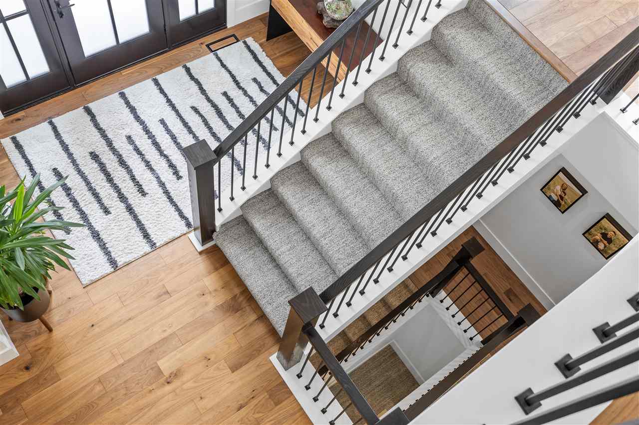 2816 Buckle Down Cir