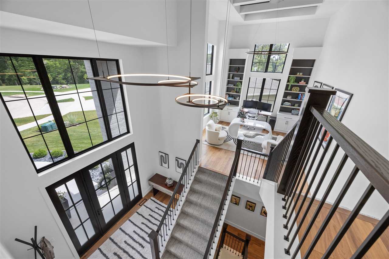 2816 Buckle Down Cir