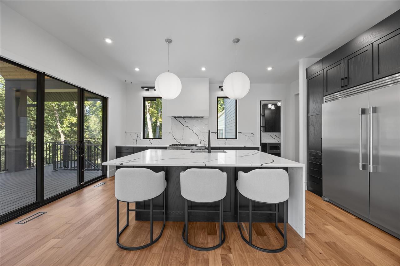 2816 Buckle Down Cir