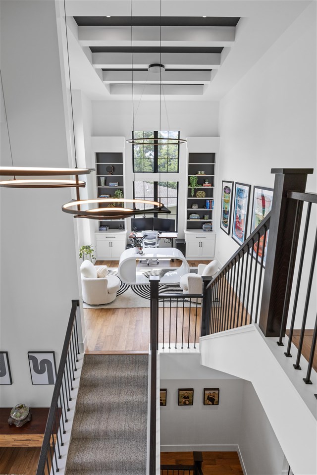 2816 Buckle Down Cir