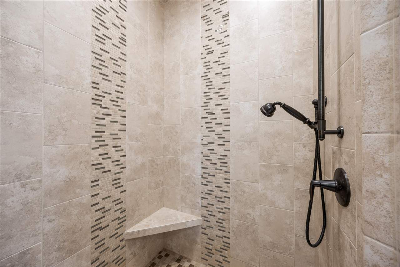 3009 Woodland Ridge Dr NE