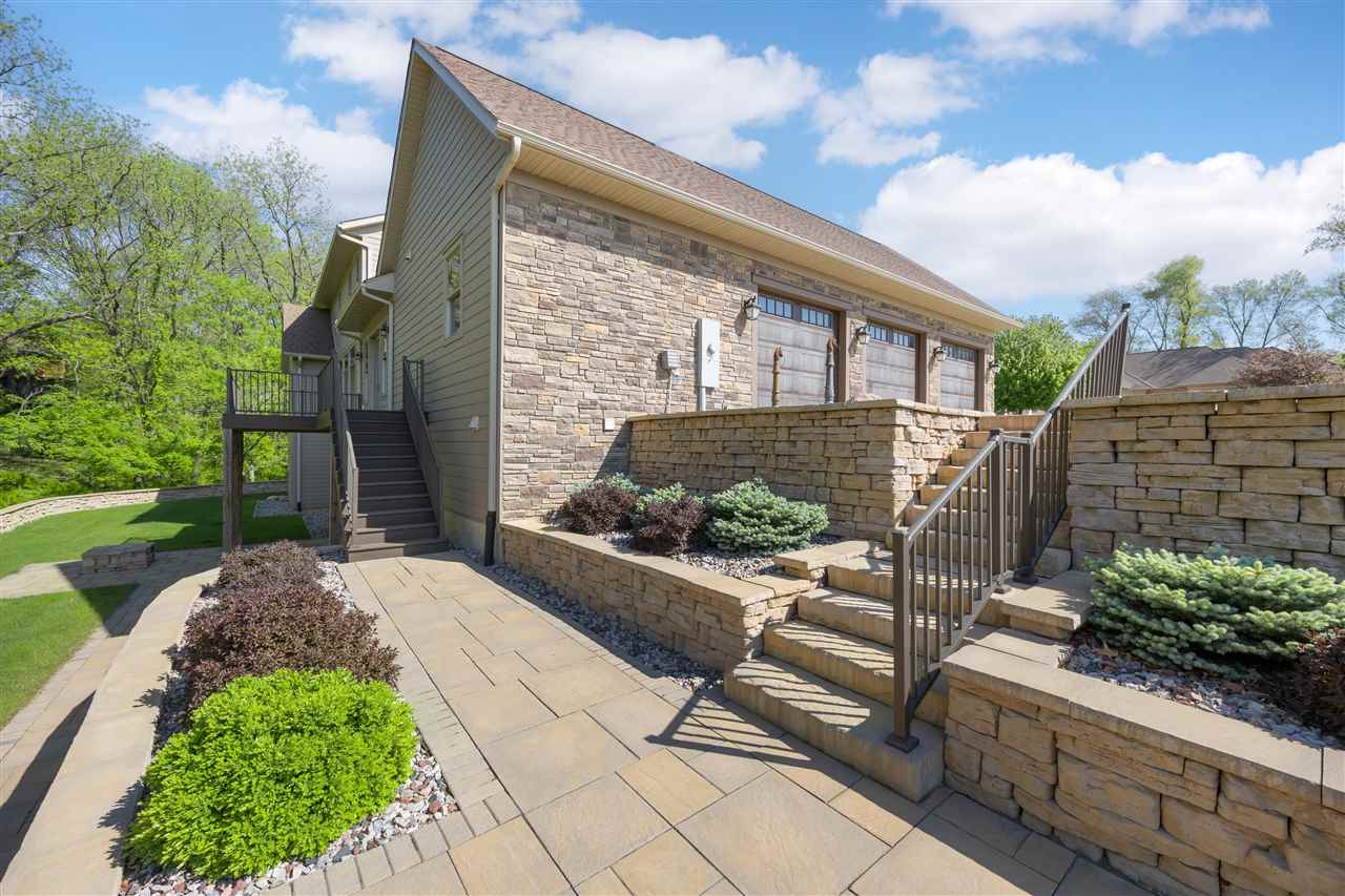 3009 Woodland Ridge Dr NE