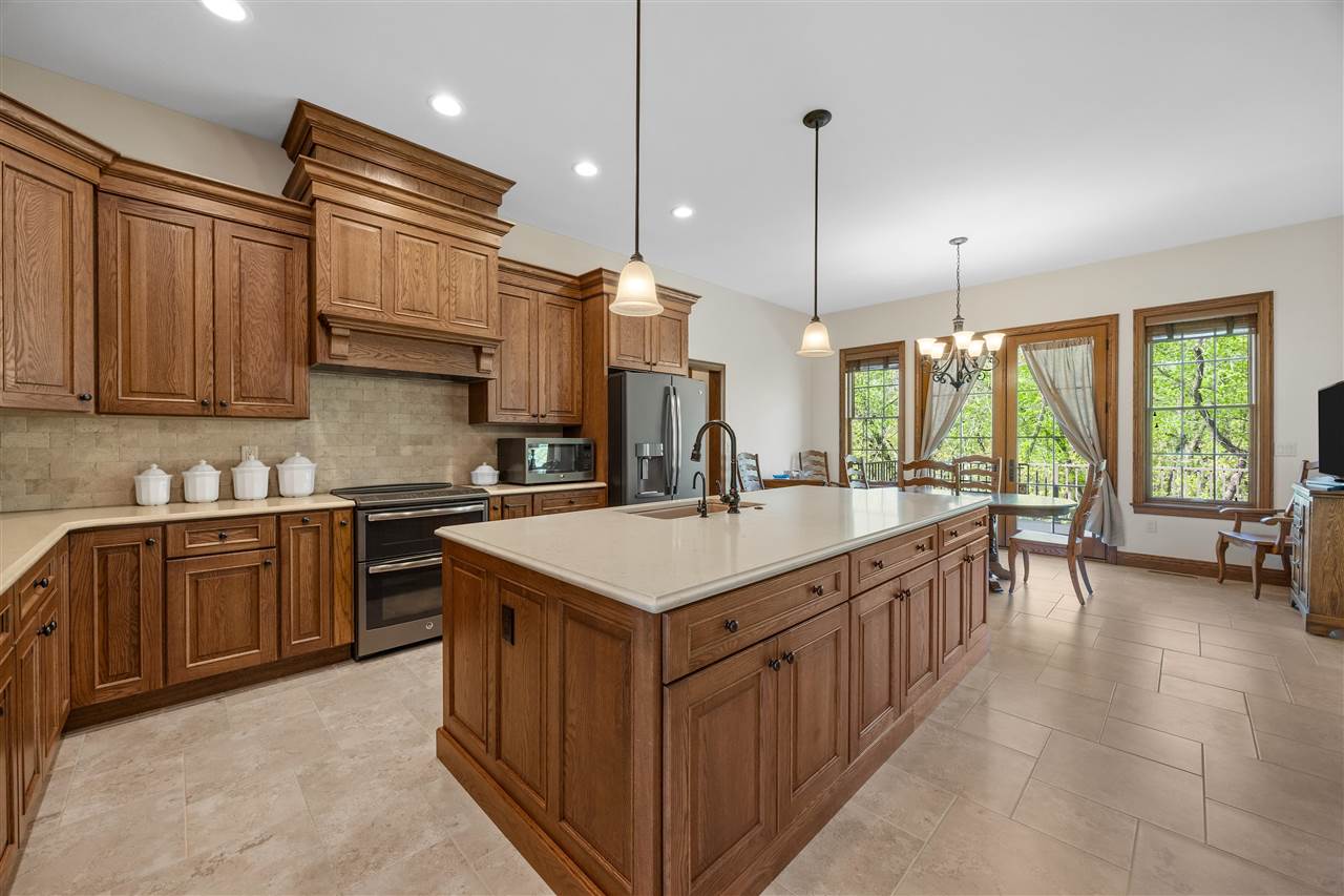 3009 Woodland Ridge Dr NE