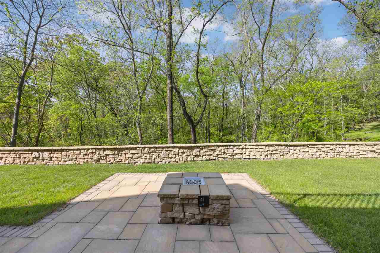 3009 Woodland Ridge Dr NE