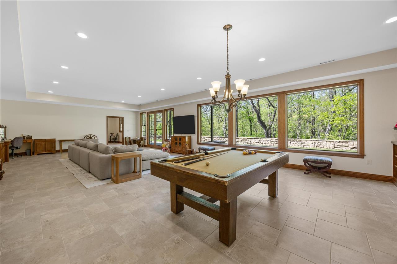 3009 Woodland Ridge Dr NE