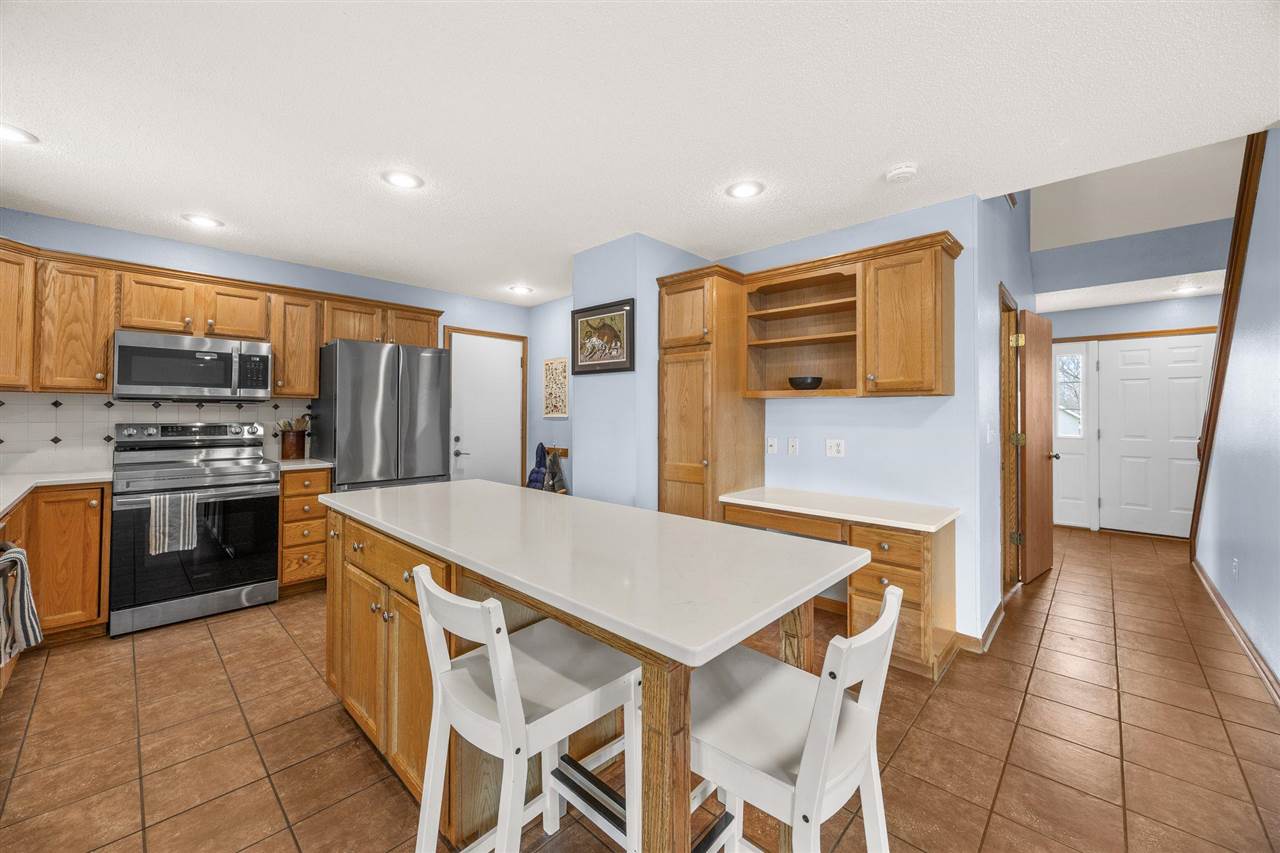 48 Galway Cir