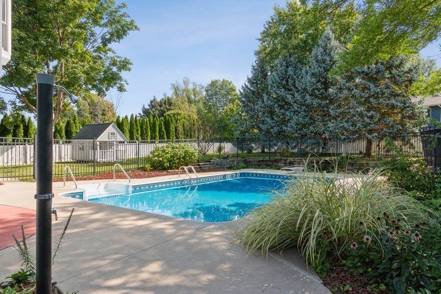 48 Galway Cir