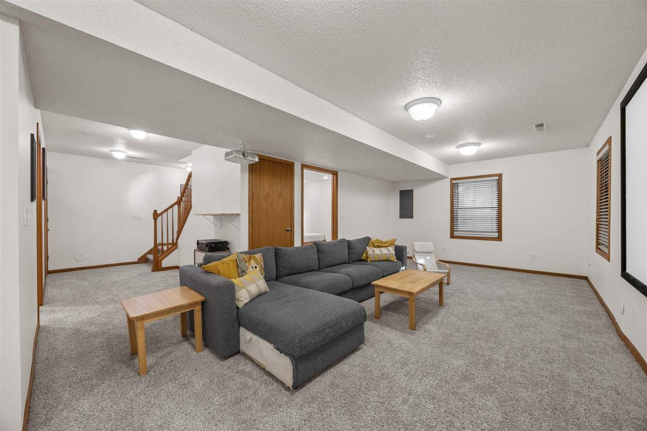 48 Galway Cir