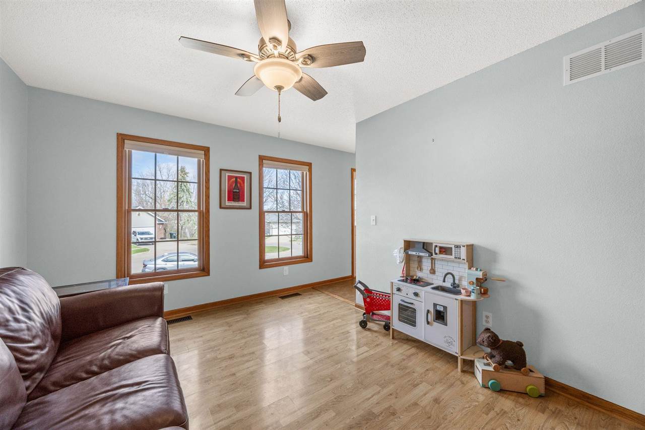 48 Galway Cir