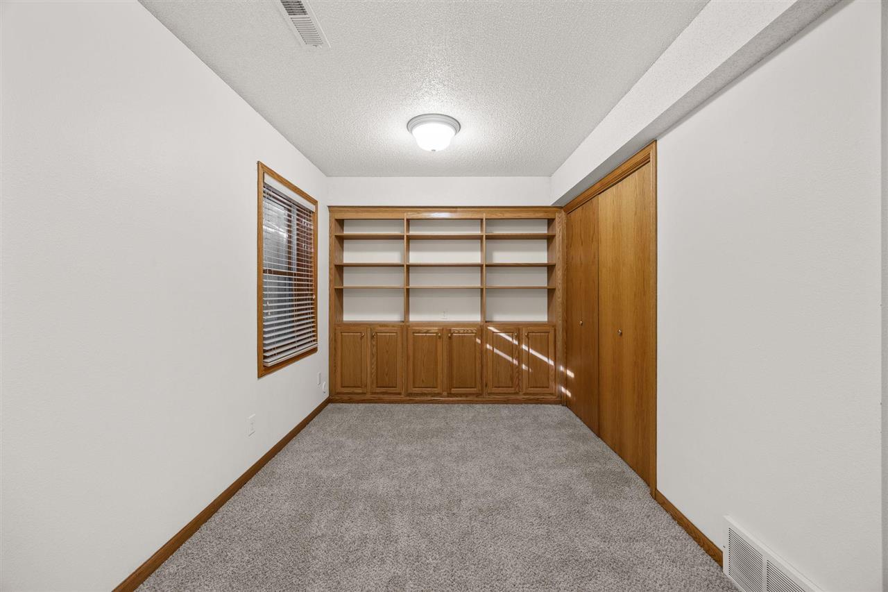 48 Galway Cir