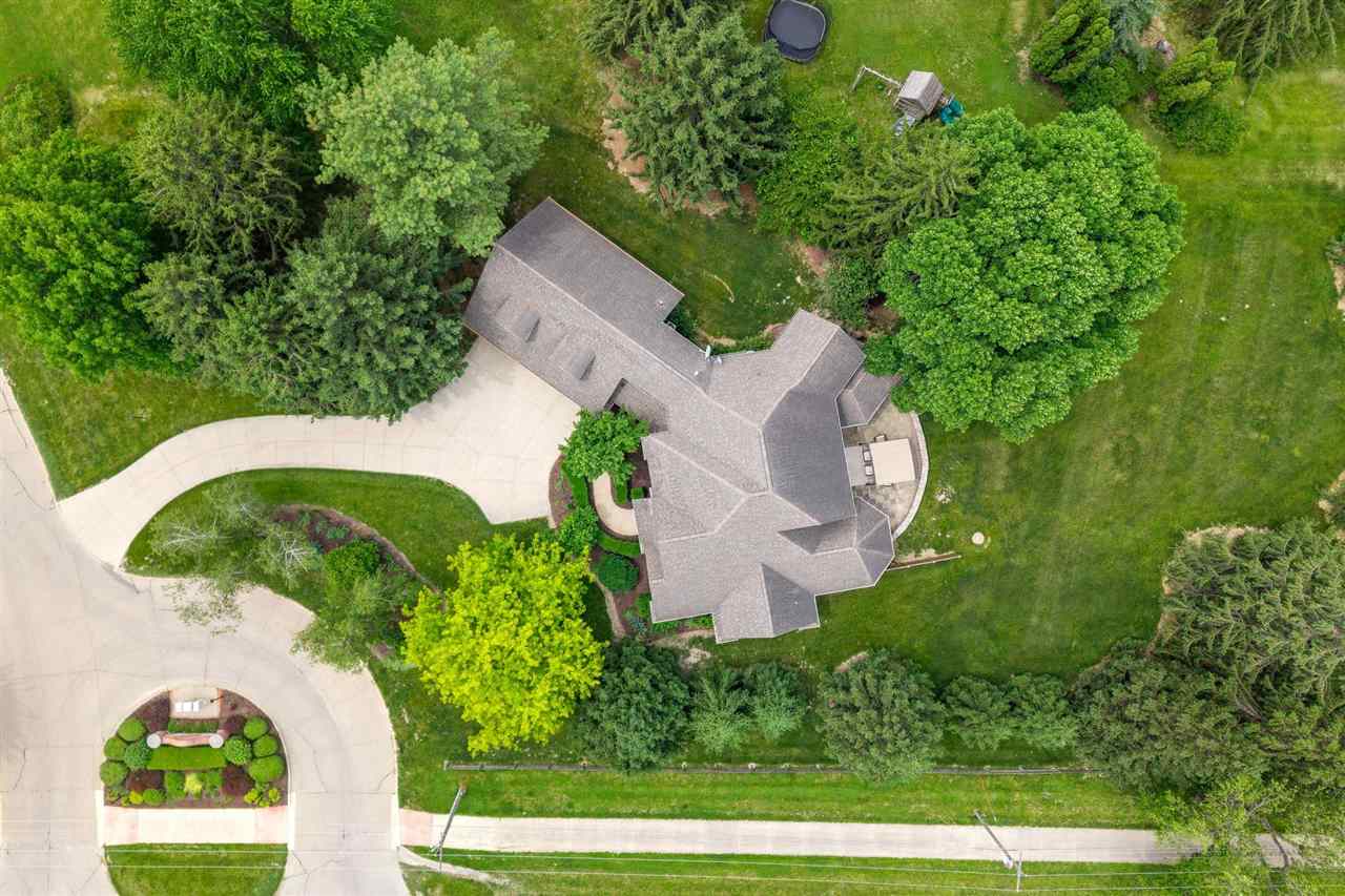 20 Cherry Ln NE