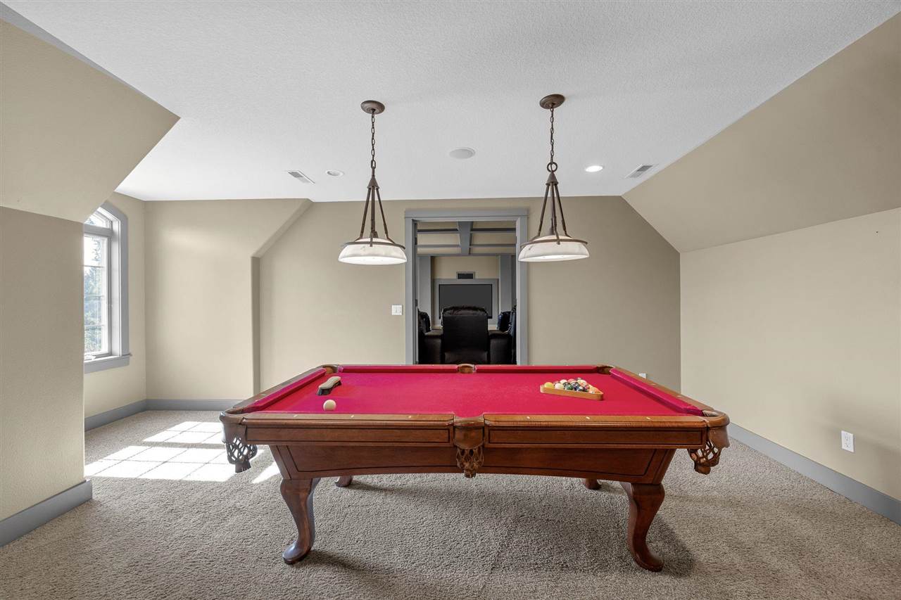 20 Cherry Ln NE