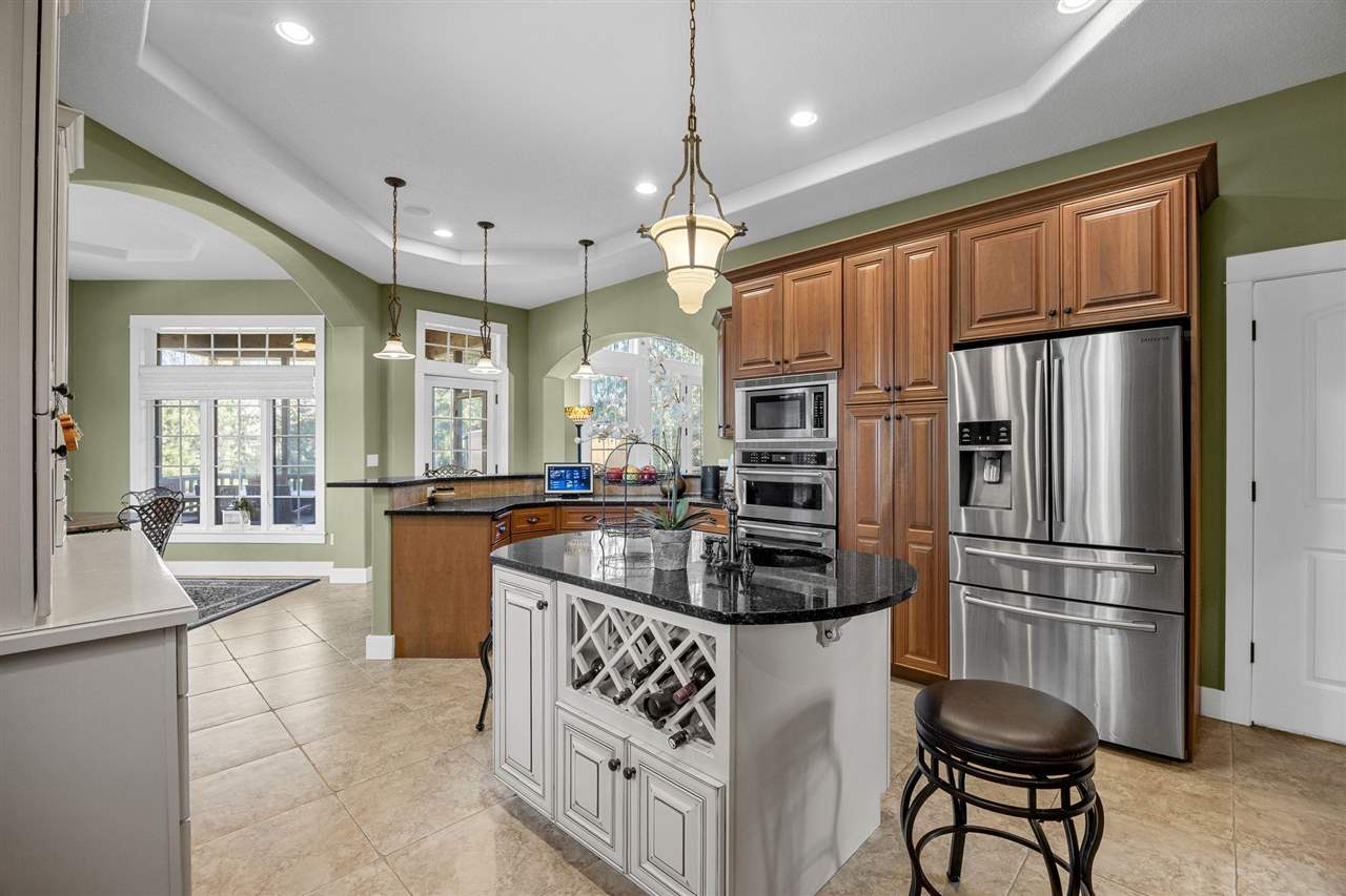 20 Cherry Ln NE