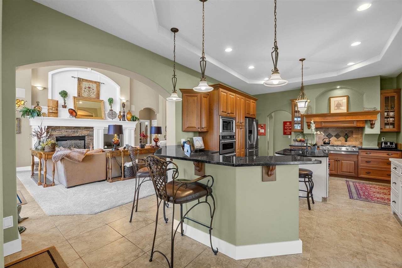 20 Cherry Ln NE