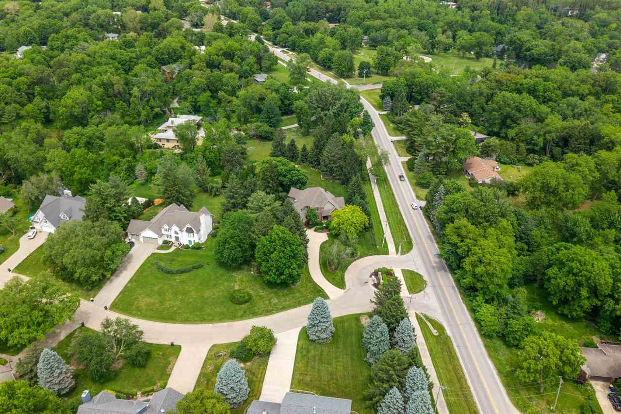 20 Cherry Ln NE