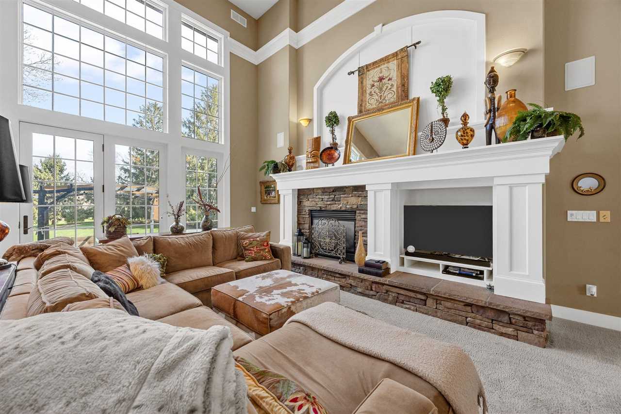 20 Cherry Ln NE