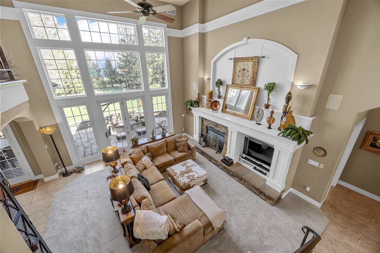 20 Cherry Ln NE