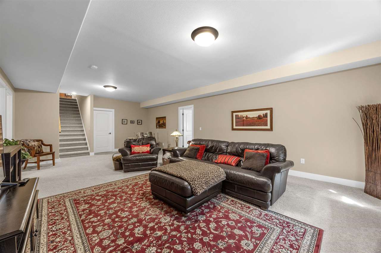 20 Cherry Ln NE