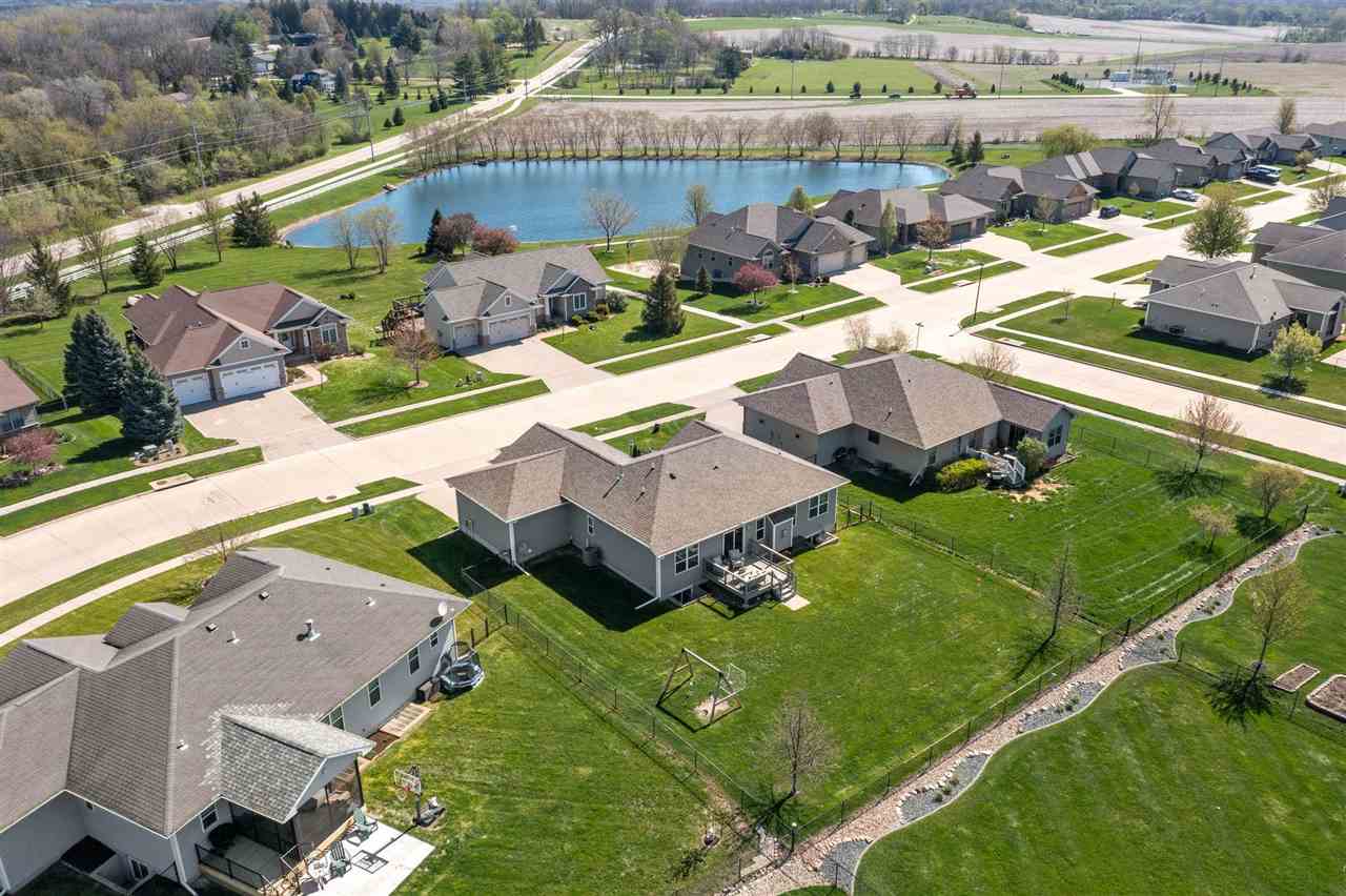 465 Carlyle Dr