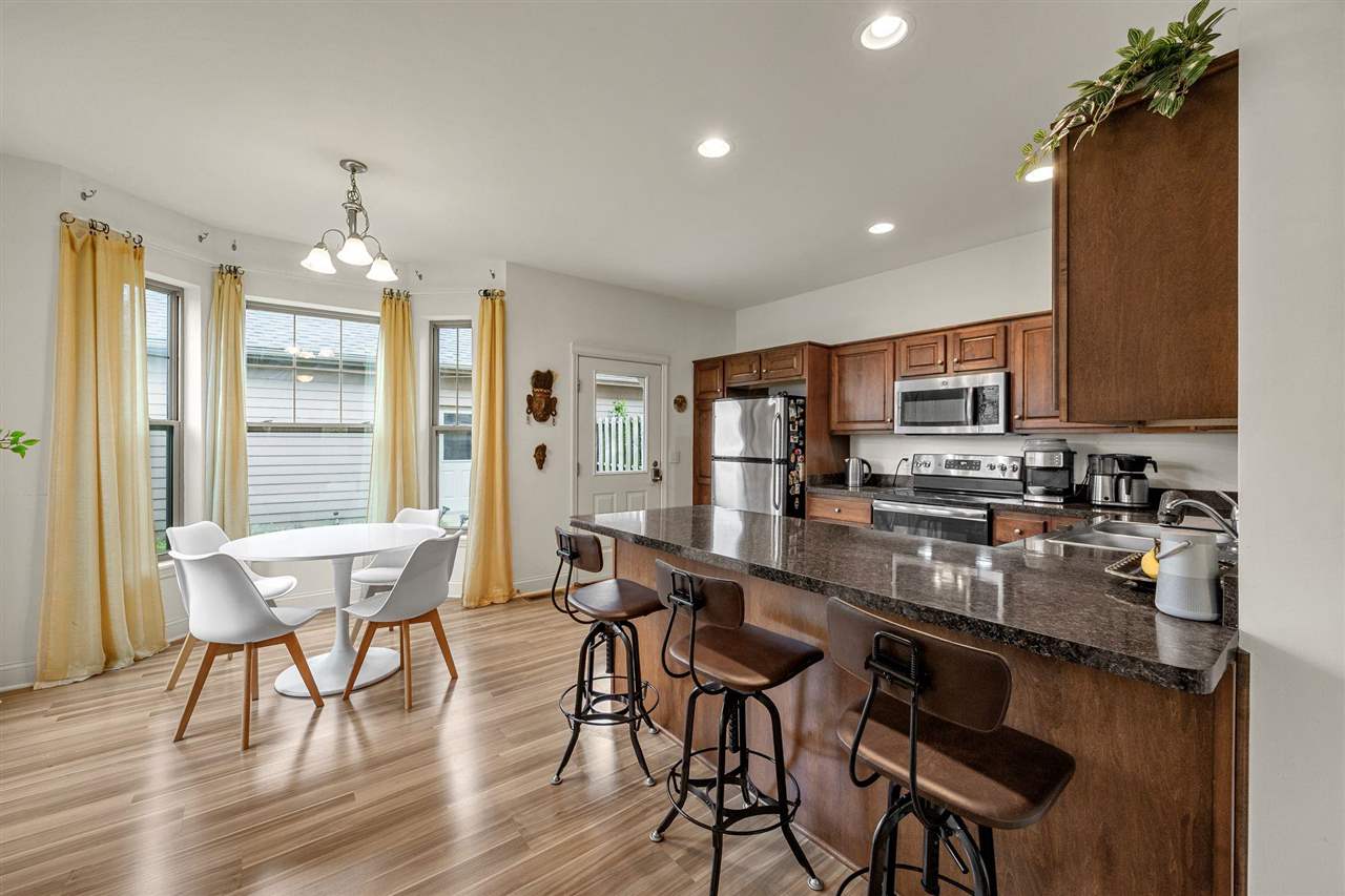 1063 Walker Cir