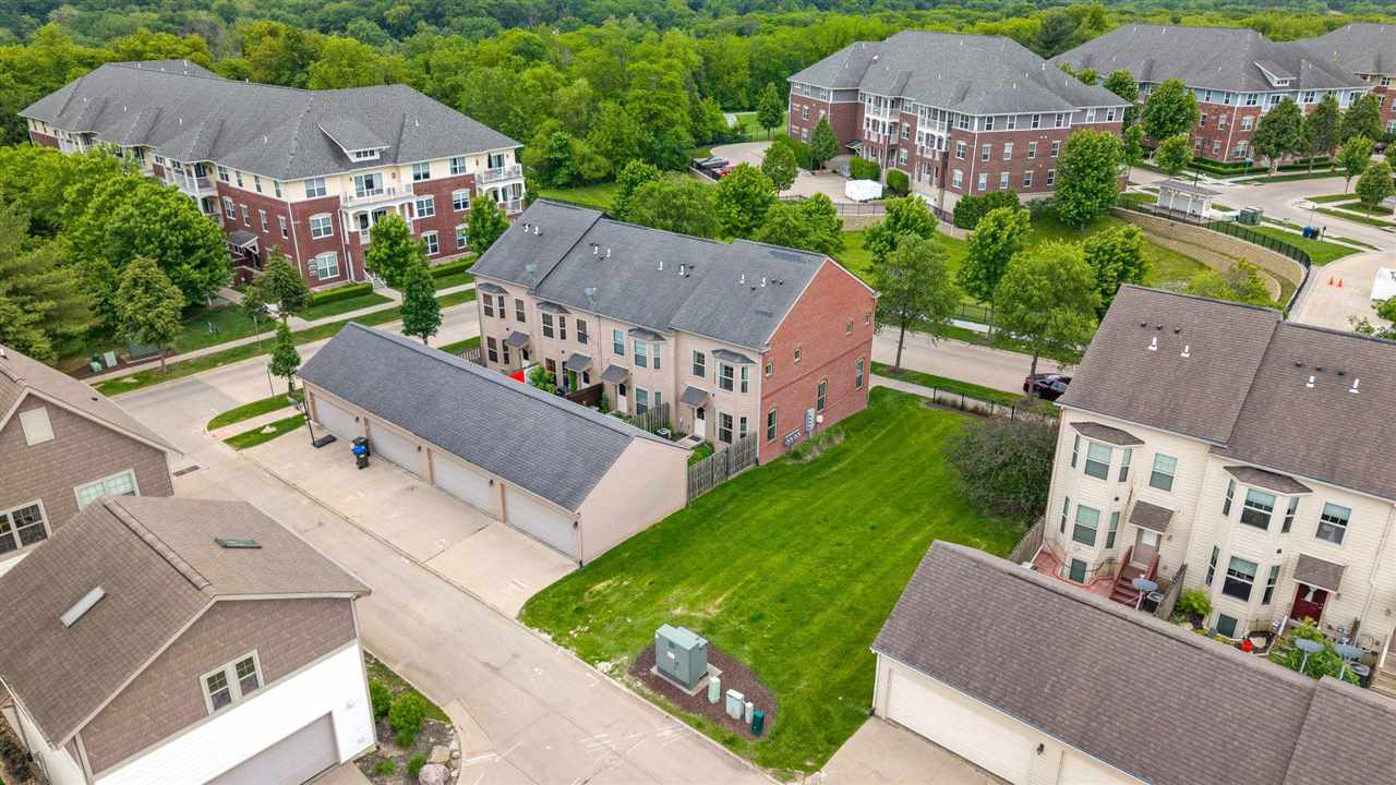 1063 Walker Cir